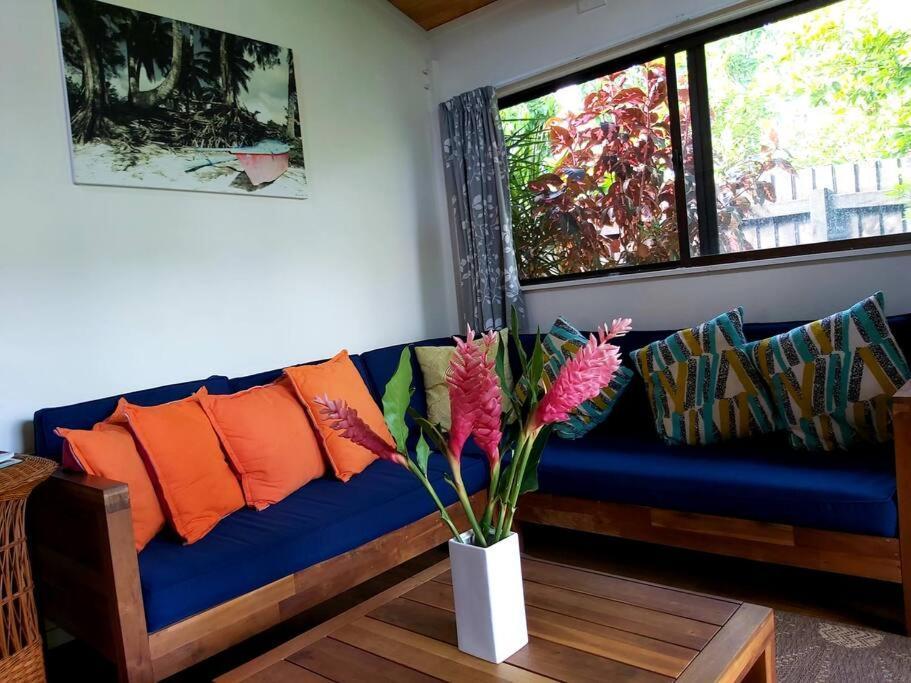 Muri Lagoon Lodge Titikaveka Ngoại thất bức ảnh